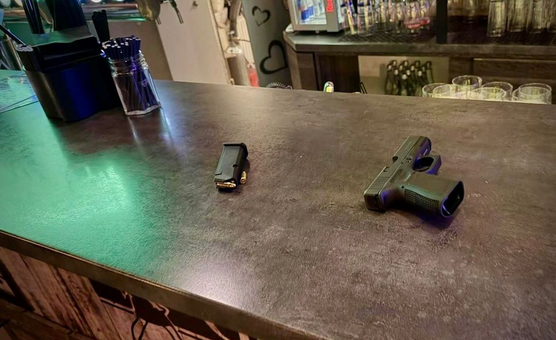 Ochroniarz wyrzucił go z lokalu. Pijany 47-latek poszedł do domu, po chwili wrócił z bronią w ręku