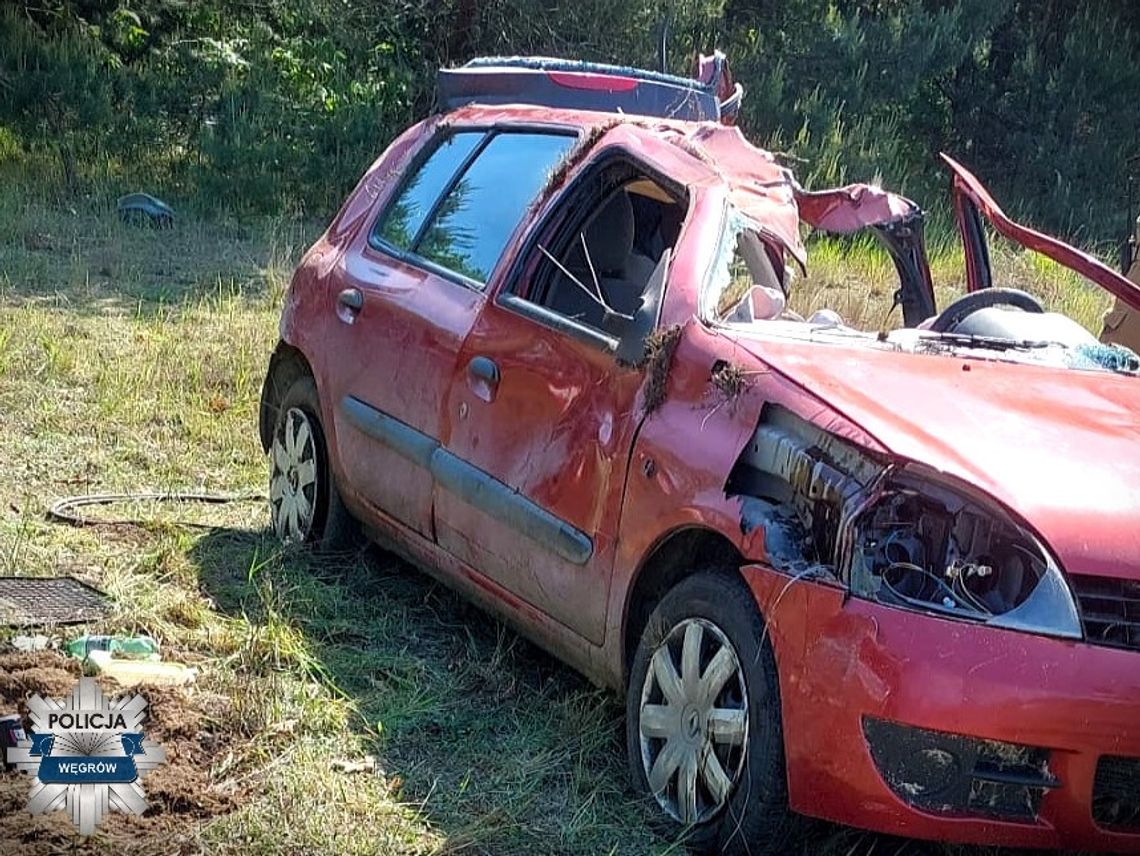 Odciął dach w samochodzie i ruszył w miasto. 20-latek spowodował wypadek i uciekł z jego miejsca Odciął dach w samochodzie i ruszył w miasto. 20-latek spowodował wypadek i uciekł z jego miejsca