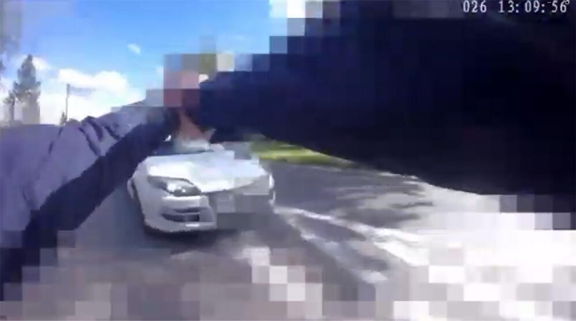 Odjechał z przejścia granicznego bez dokumentów. Policjanci zatrzymali go po pościgu