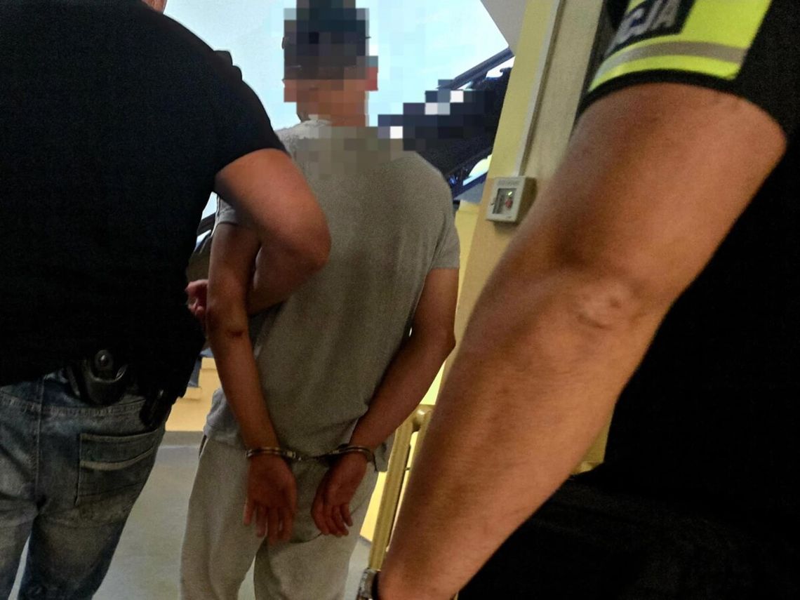Odmówił poczęstowania papierosem. 18-latek miał brutalnie pobić 48-latka Odmówił poczęstowania papierosem. 18-latek miał brutalnie pobić 48-latka
