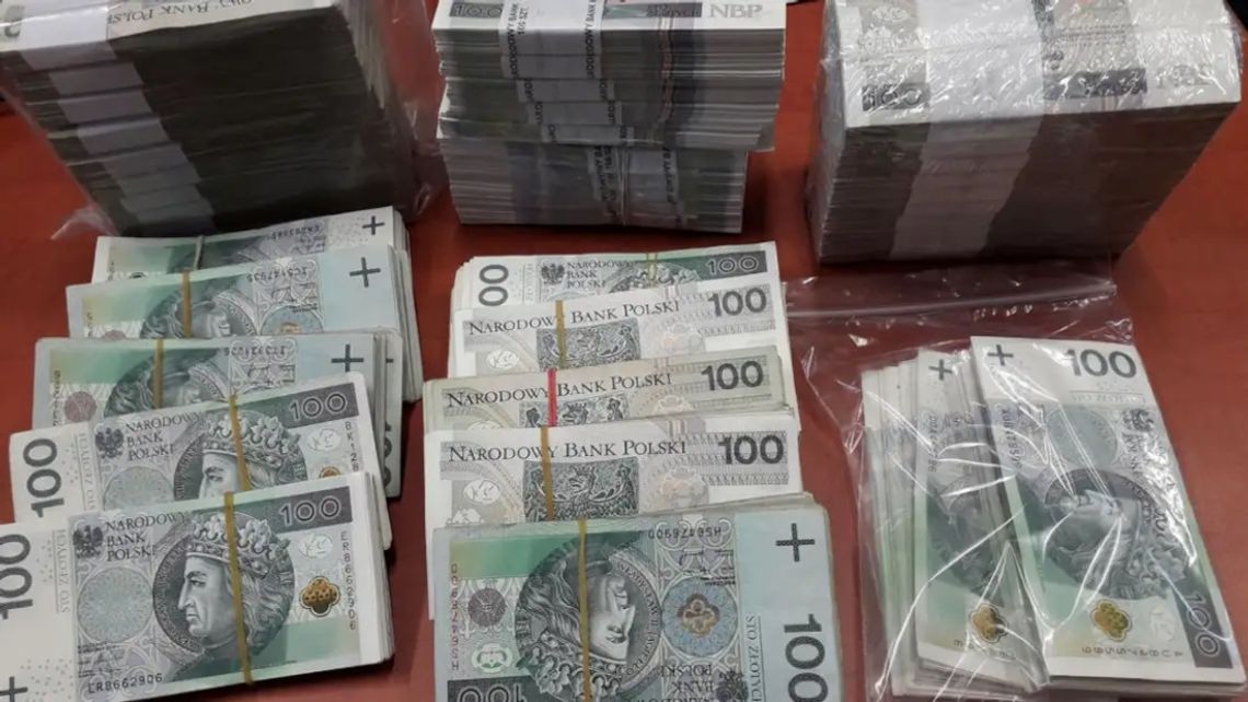 Oferowali sprzedaż mieszkań, których nigdy nie wybudowali. Ludzie stracili ponad 80 milionów złotych