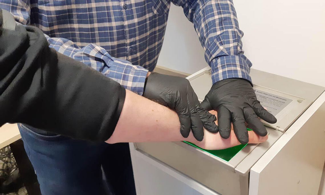 Okradał własnego pracodawcę przez dwa miesiące. 19-latek wyniósł towar za 13 tysięcy złotych