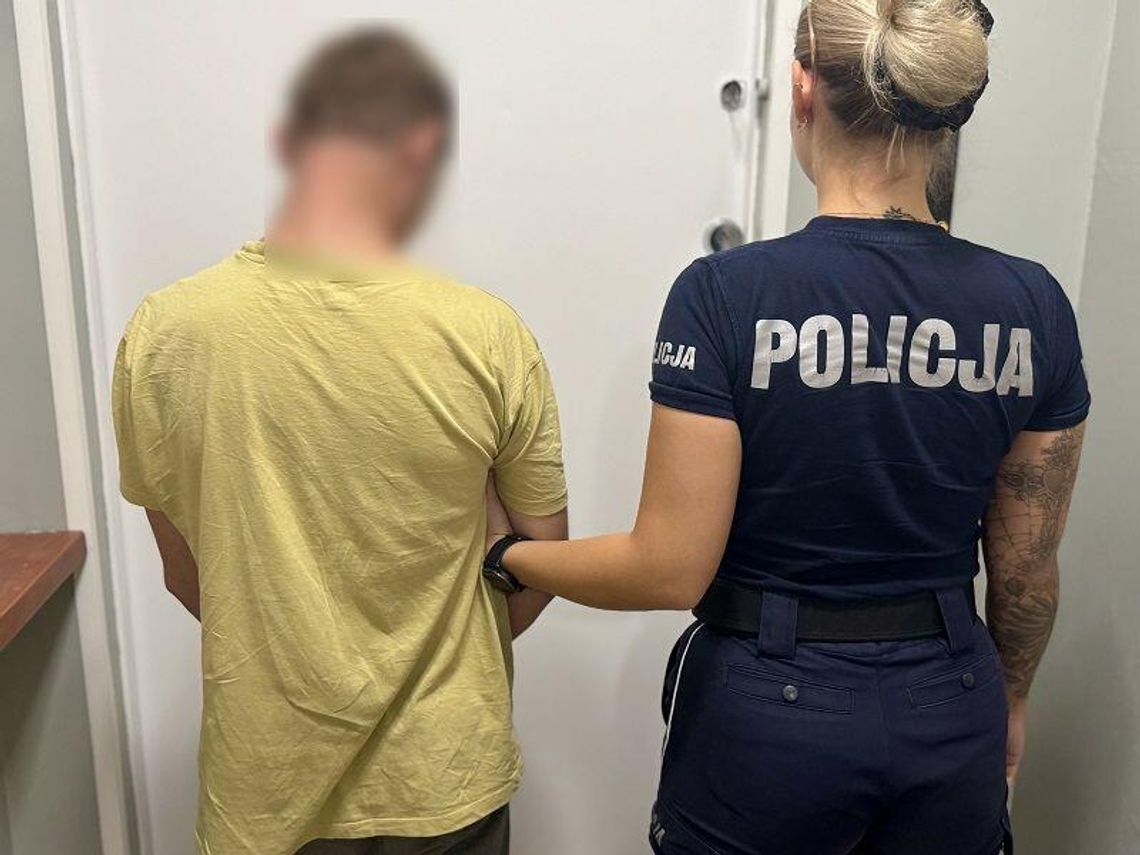 Okradli dziewczynę w pociągu. Policja zatrzymała jednego ze sprawców, teraz ma też jego wspólnika Okradli dziewczynę w pociągu. Policja zatrzymała jednego ze sprawców, teraz ma też jego wspólnika