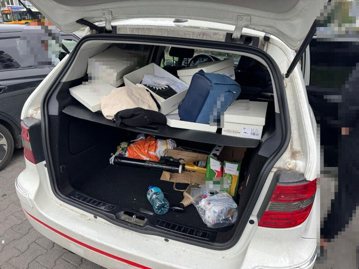 Okradli kurierskiego busa i sklep w galerii. Złodzieje zatrzymani na stacji benzynowej