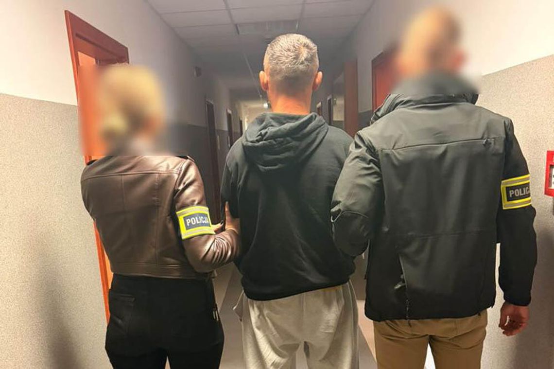 Ostrzelane mieszkania w Lublinie. 43-latek czaił się w pustostanie i celował w okna Ostrzelane mieszkania w Lublinie. 43-latek czaił się w pustostanie i celował w okna