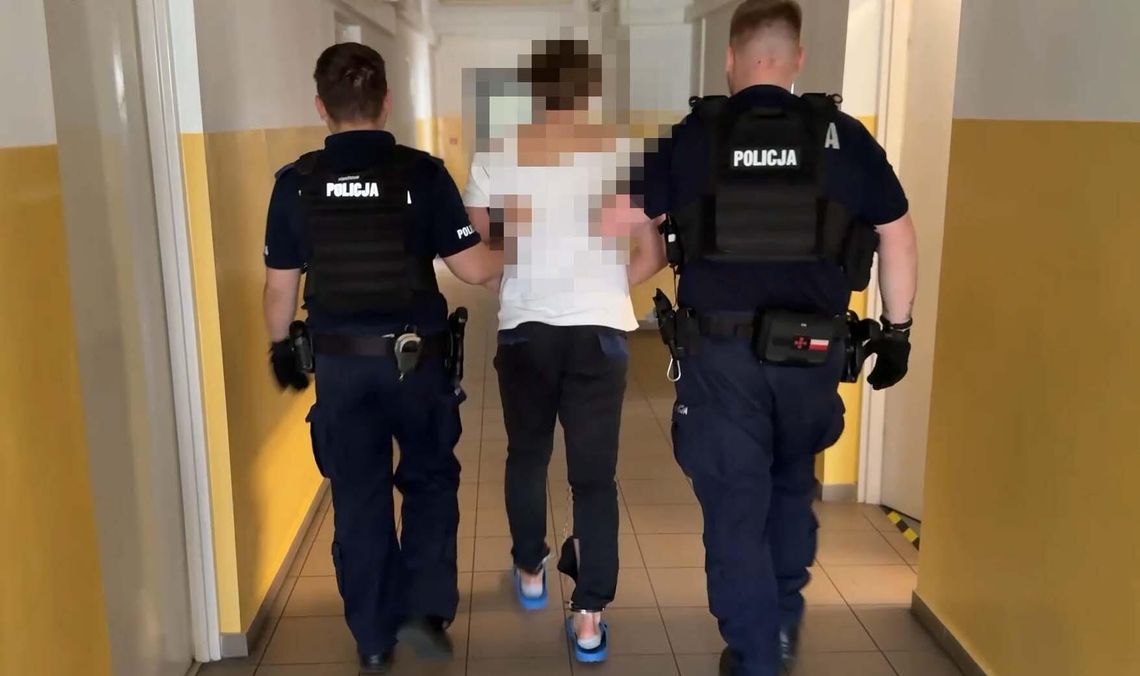 Oszuści wysłali 19-latka po pieniądze i kosztowności. Wpadł w policyjną zasadzkę
