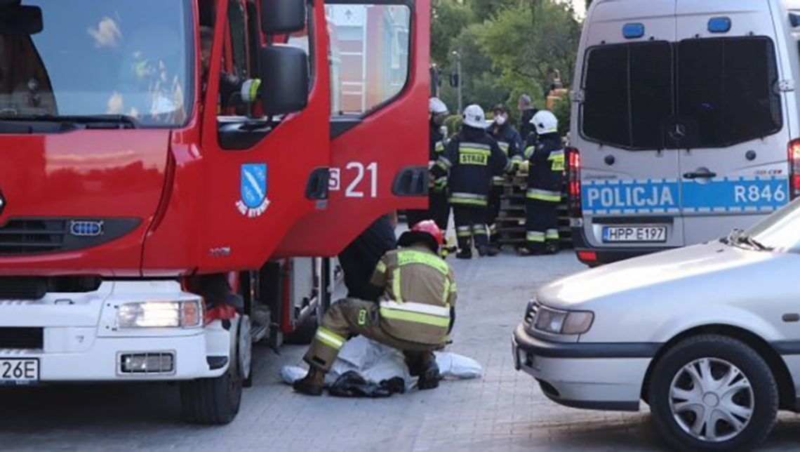 Pacjent podłączony do tlenu w szpitalu próbował zajarać szlugę. Na oddziale wybuchł pożar