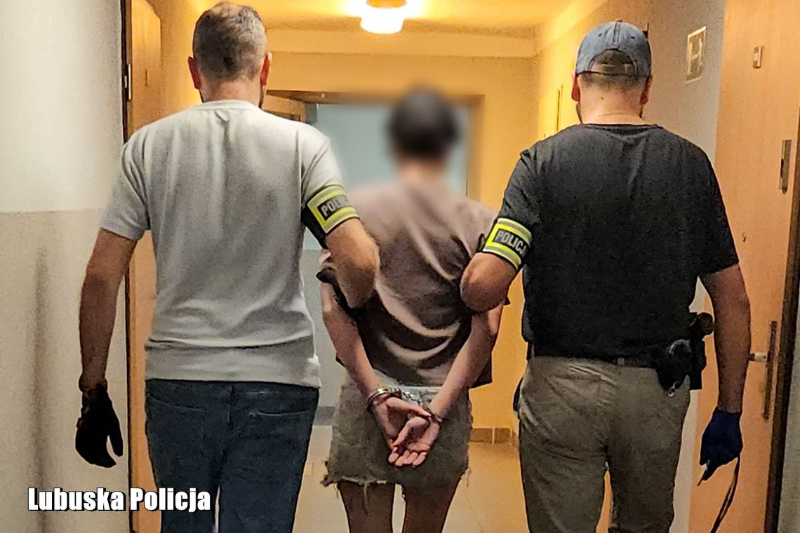 Para dilerów zatrzymana po nocnym pościgu. Mieli prawie pół kilograma różnych narkotyków i teraz grozi im nawet po 10 lat