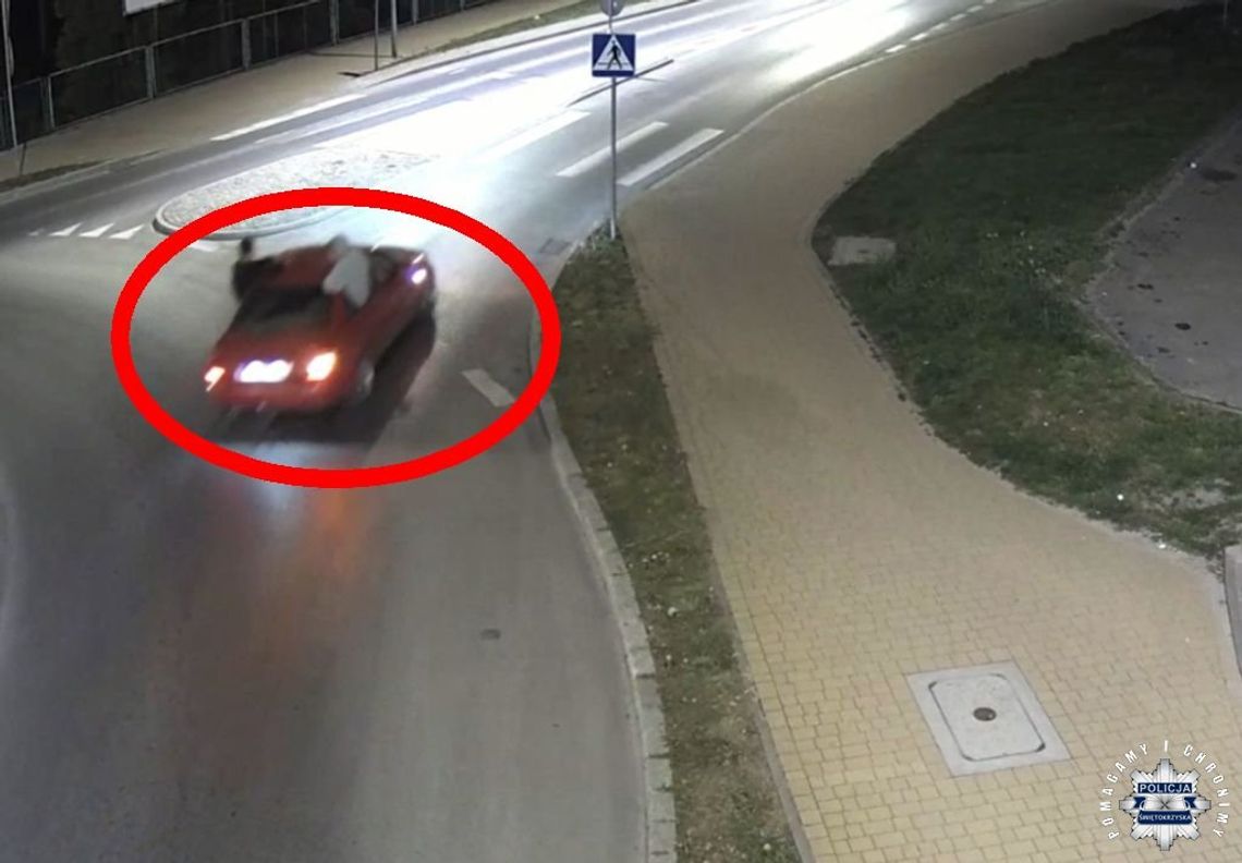 Pasażerowie siedzieli na drzwiach jadącego Audi. 18-latek za kierownicą dostał 35 punktów karnych Pasażerowie siedzieli na drzwiach jadącego Audi. 18-latek za kierownicą dostał 35 punktów karnych