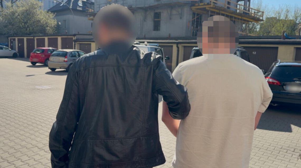 Pechowa żarówka i plecak pełen narkotyków. 29-letni diler wpadł przez niesprawne oświetlenie auta