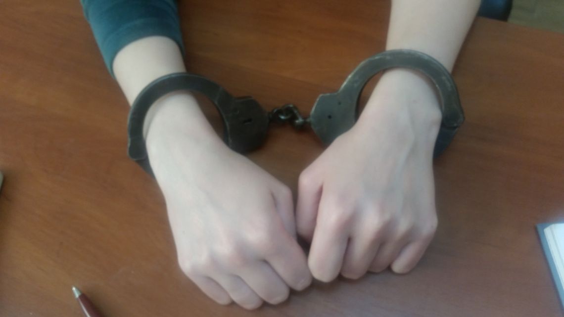 Pijana 21-latka o 6 rano wrzeszczała na cały blok. Trafiła na izbę wytrzeźwień Pijana 21-latka o 6 rano wrzeszczała na cały blok. Trafiła na izbę wytrzeźwień