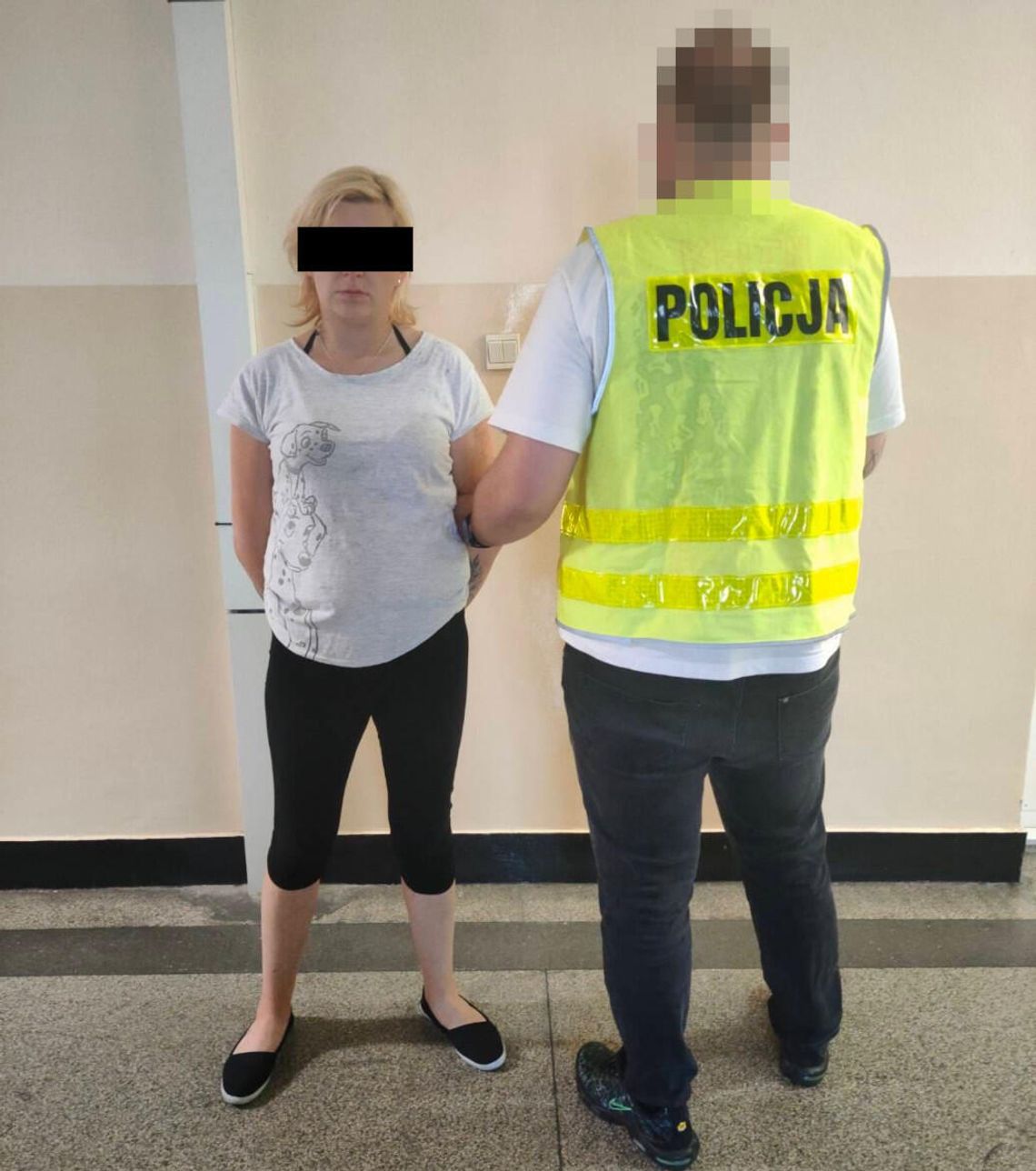 Pijana matka opiekowała się czwórką dzieci. 33-latka wydmuchała ponad 1,5 promila