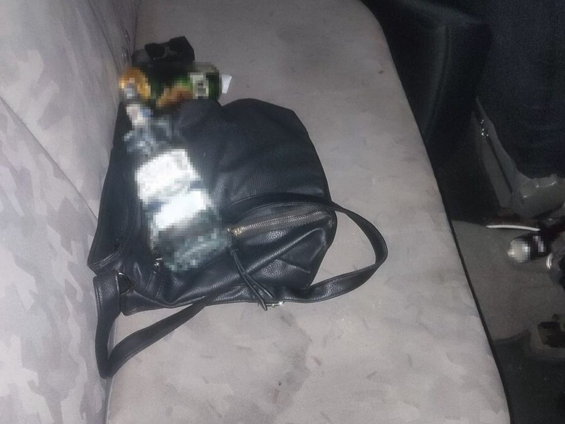 Pijane małżeństwo wiozło autem 5-letnie dziecko. Jechali slalomem, zatrzymał ich świadek Pijane małżeństwo wiozło autem 5-letnie dziecko. Jechali slalomem, zatrzymał ich świadek