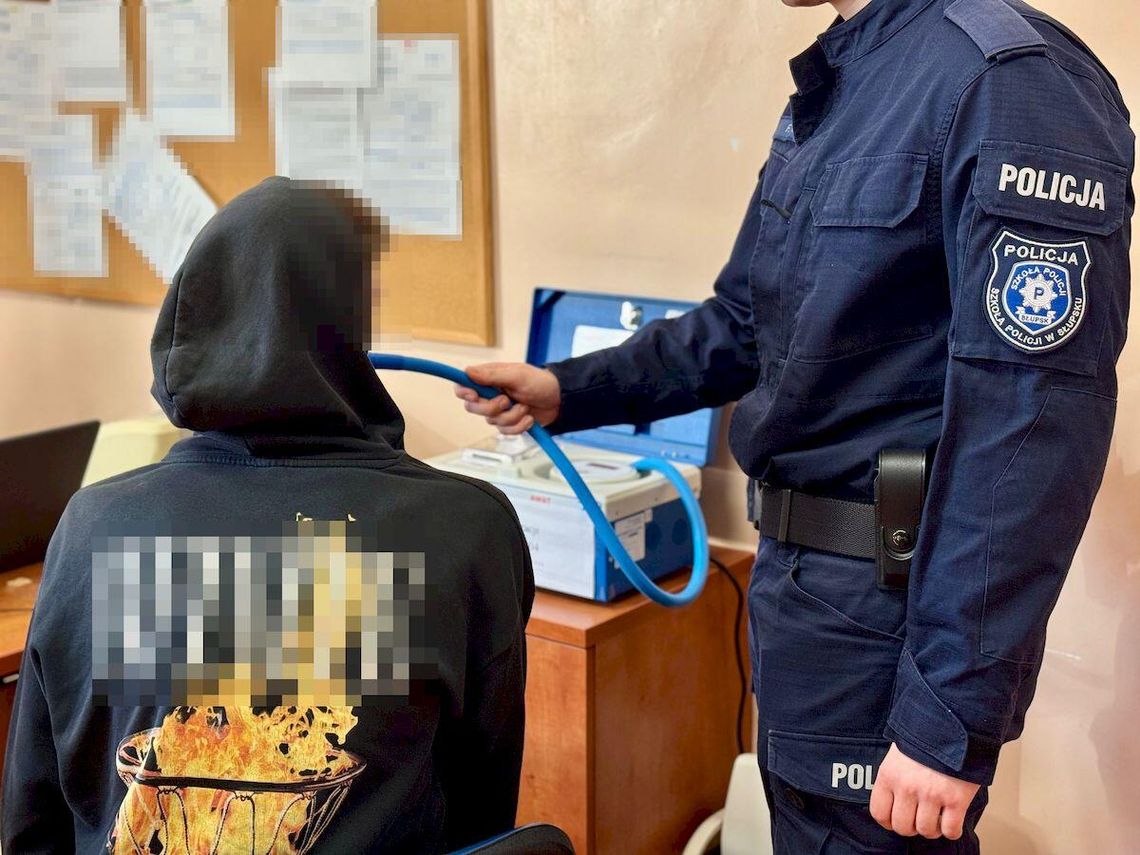 Pijany 17-latek pożyczył auto od kolegi i spowodował kolizję. Może trafić do więzienia na trzy lata