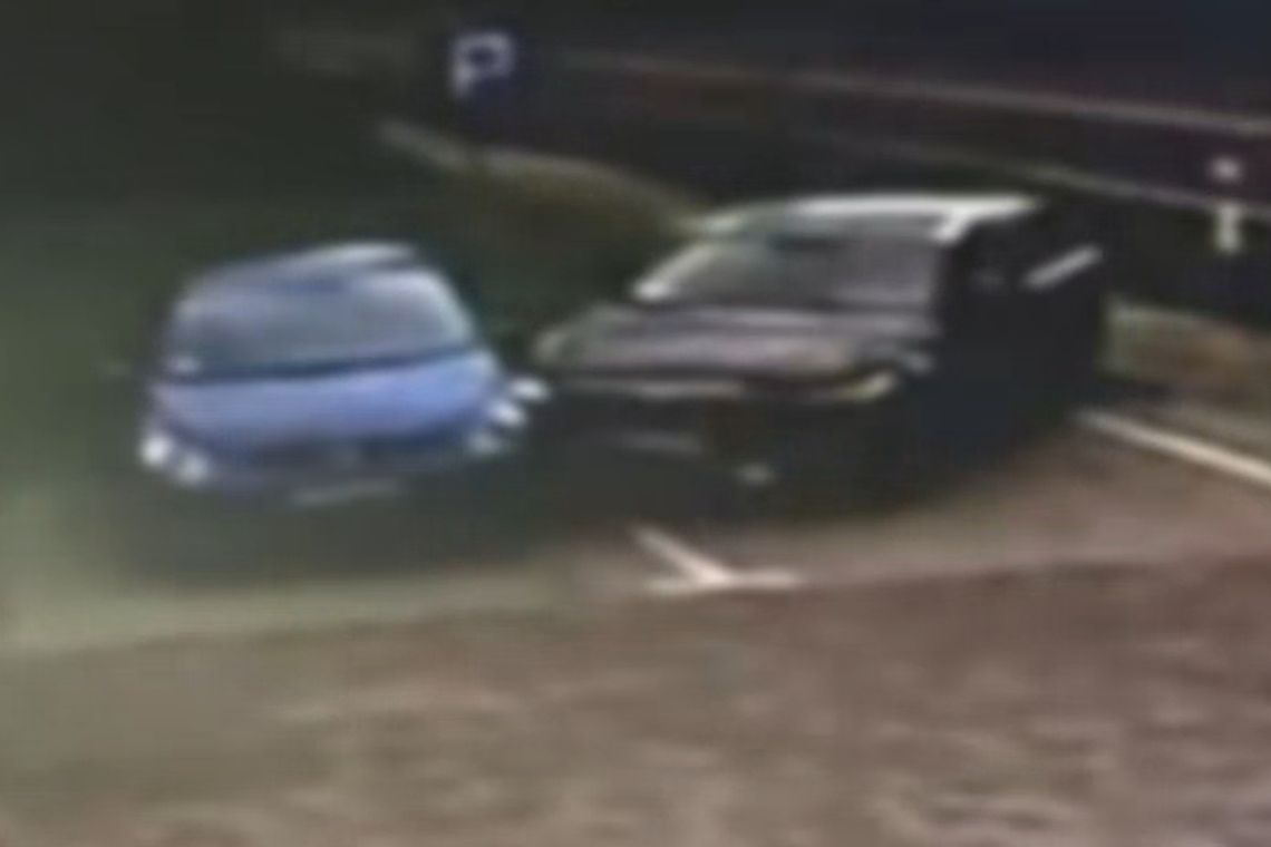 Pijany 57-latek wybrał się autem na zakupy. Na parkingu spowodował kolizję z innym autem