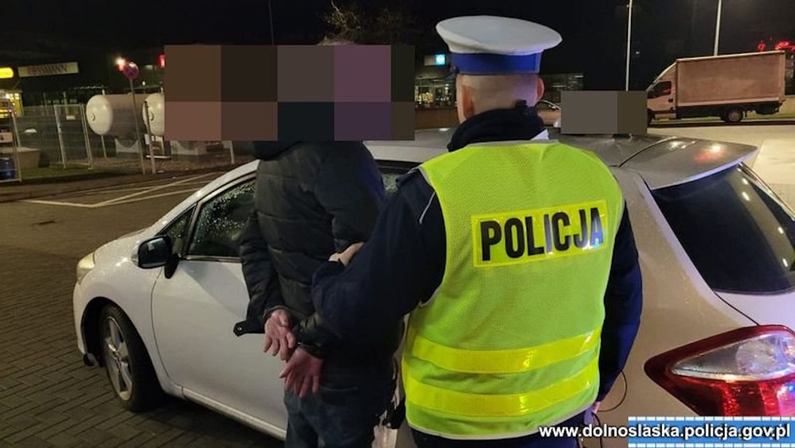 Pijany dziękował policjantom za to, że go złapali. Był zdziwiony, że wydmuchał "tylko" 2,7 promila