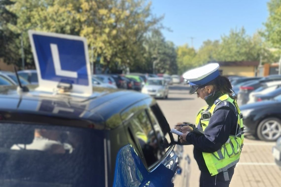 Pijany instruktor uczył jeździć kursantkę. O poranku wydmuchał ponad promil