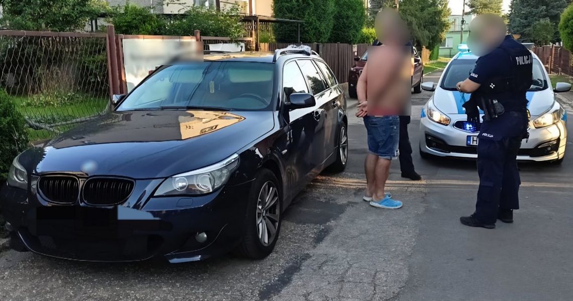 Pijany jechał całą szerokością drogi, w aucie wiózł dziecko. Zatrzymał go strażnik graniczny Pijany jechał całą szerokością drogi, w aucie wiózł dziecko. Zatrzymał go strażnik graniczny