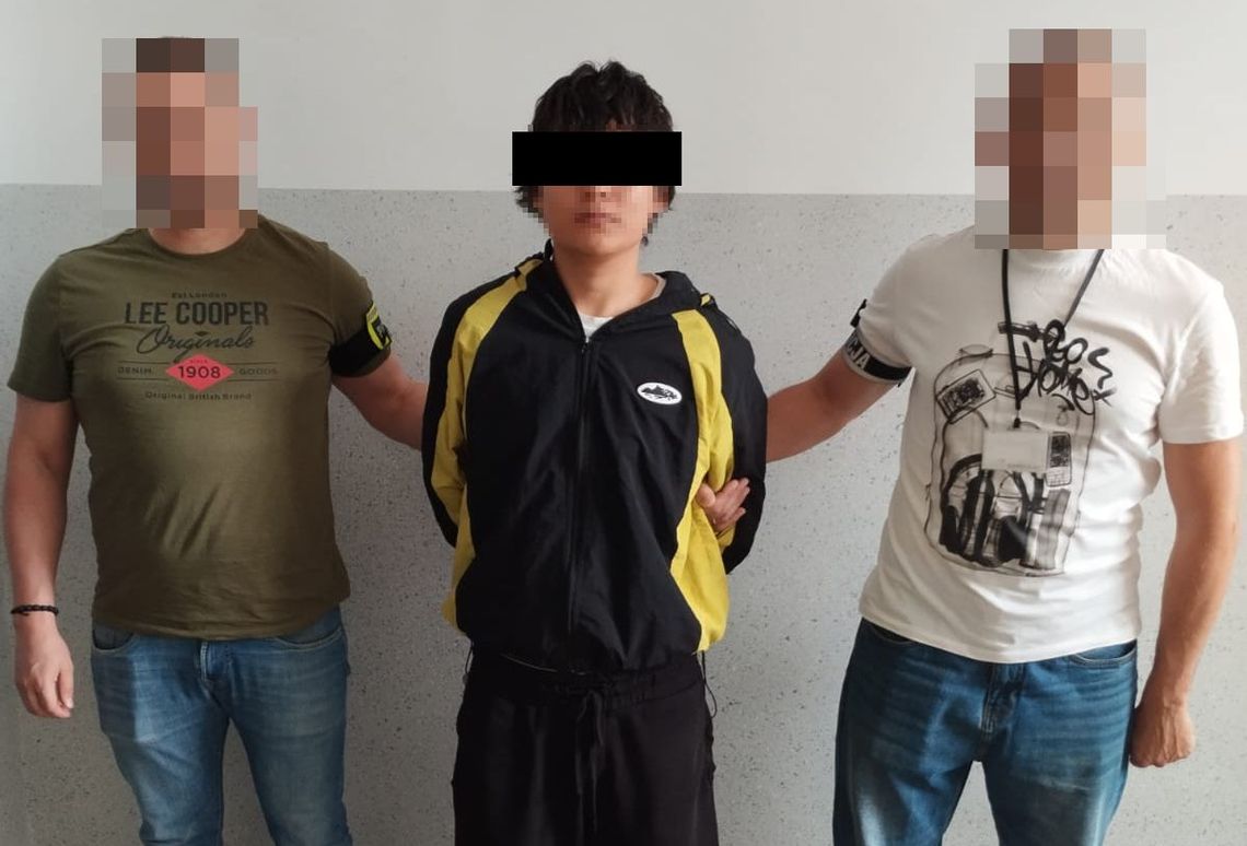 Pijany Kazach zaatakował personel szpitala, gdy chcieli mu pomóc. Będzie deportowany