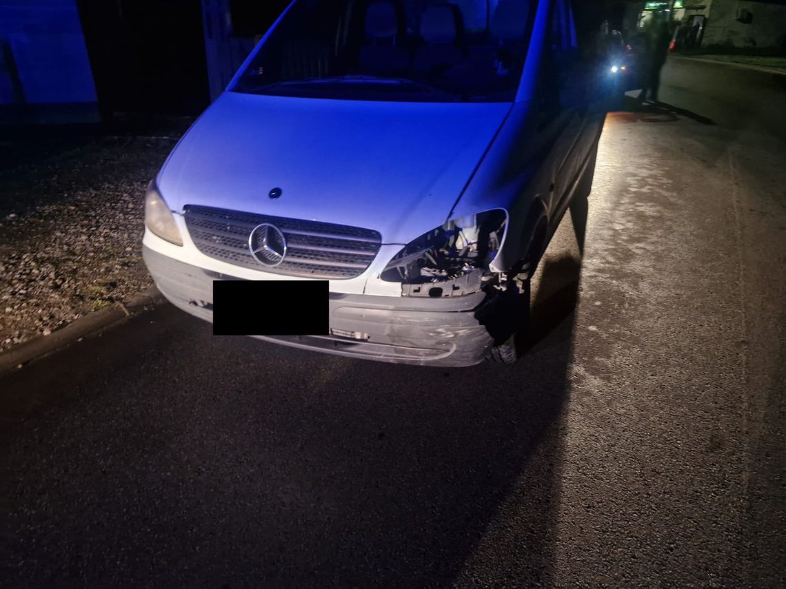 Pijany kierowca mercedesa zjechał na czołówkę z citroenem. 50-latek miał blisko 4 promile we krwi