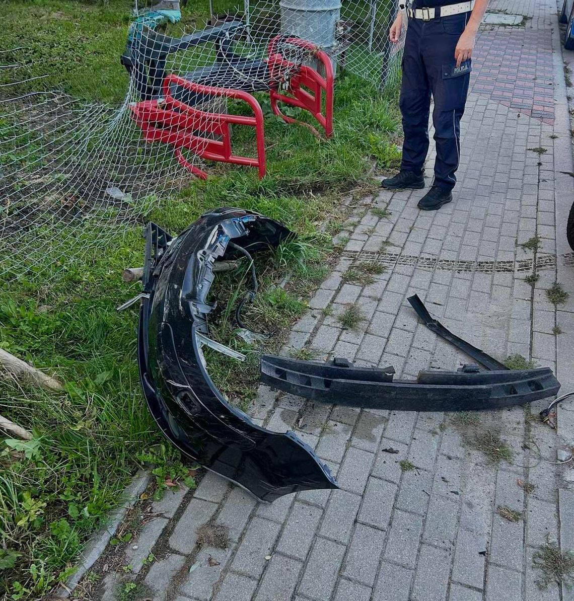 Pijany kierowca  uciekał policji, bo "się zestresował". Skończyło się uderzeniem w łyżkę ładowacza