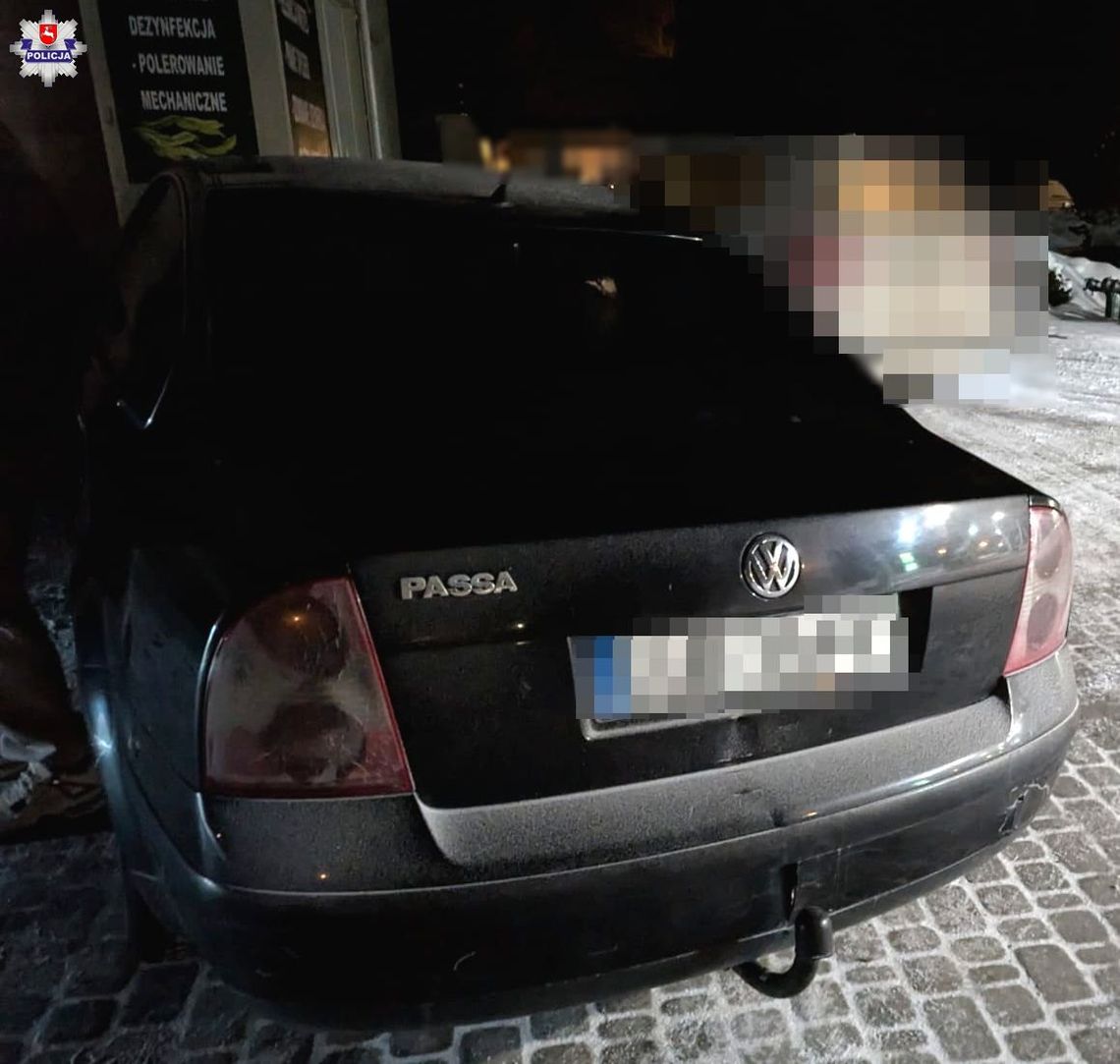 Pijany kierowca VW "Passa" nie miał dobrej passy. Złapał go policjant na urlopie
