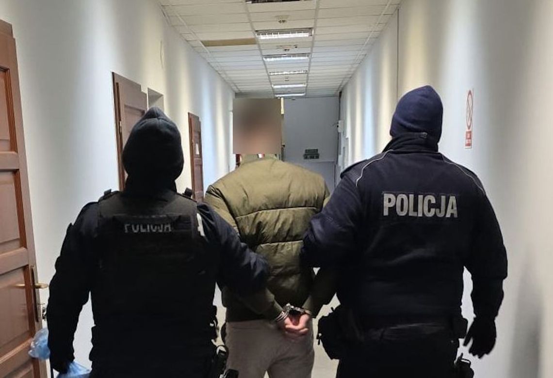 Pijany kierowca wjechał w motorowerzystę na skrzyżowaniu. Poszkodowany 44-latek zginął na miejscu Pijany kierowca wjechał w motorowerzystę na skrzyżowaniu. Poszkodowany 44-latek zginął na miejscu