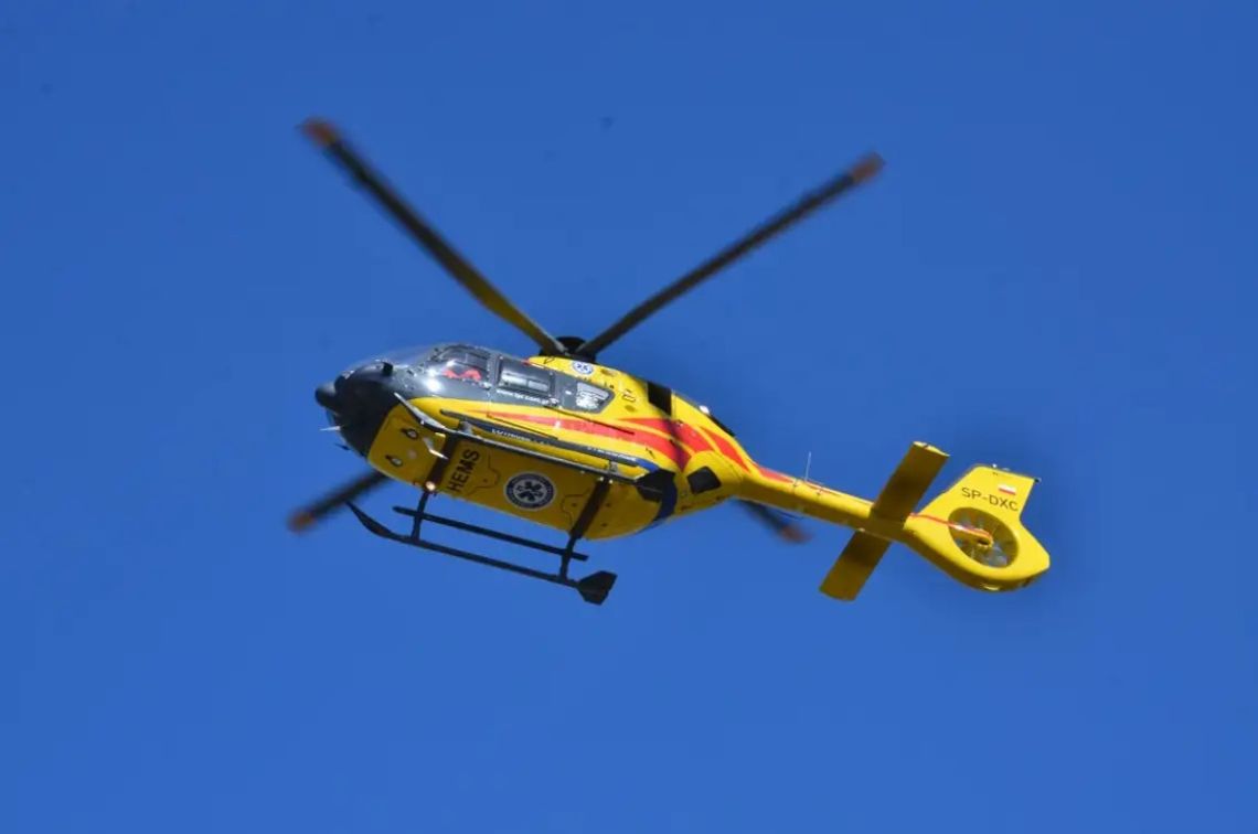 Pijany kierowca wjechał w pielgrzymkę. Osiem osób zostało rannych, na miejscu trzy śmigłowce LPR