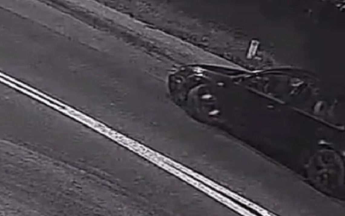 Pijany kierowca wjechał w rondo, a potem został zatrzymany przez świadka