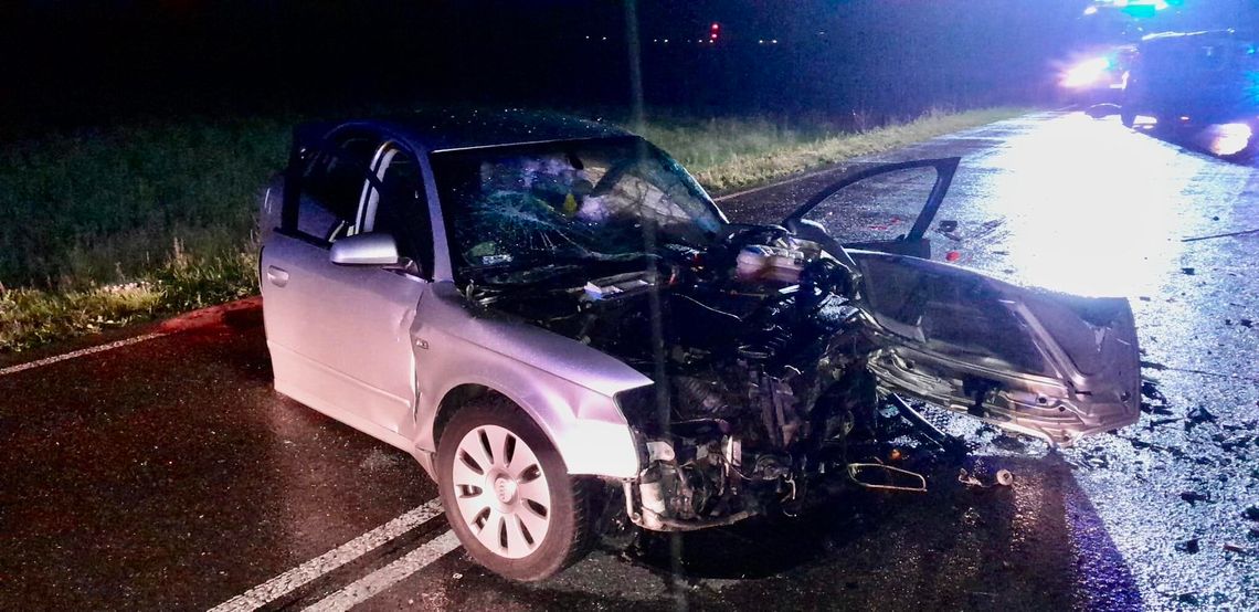 Pijany kierowca wjechał w zaparkowane audi. W wypadku zginął 43-latek, trzy osoby zostały ranne Pijany kierowca wjechał w zaparkowane audi. W wypadku zginął 43-latek, trzy osoby zostały ranne