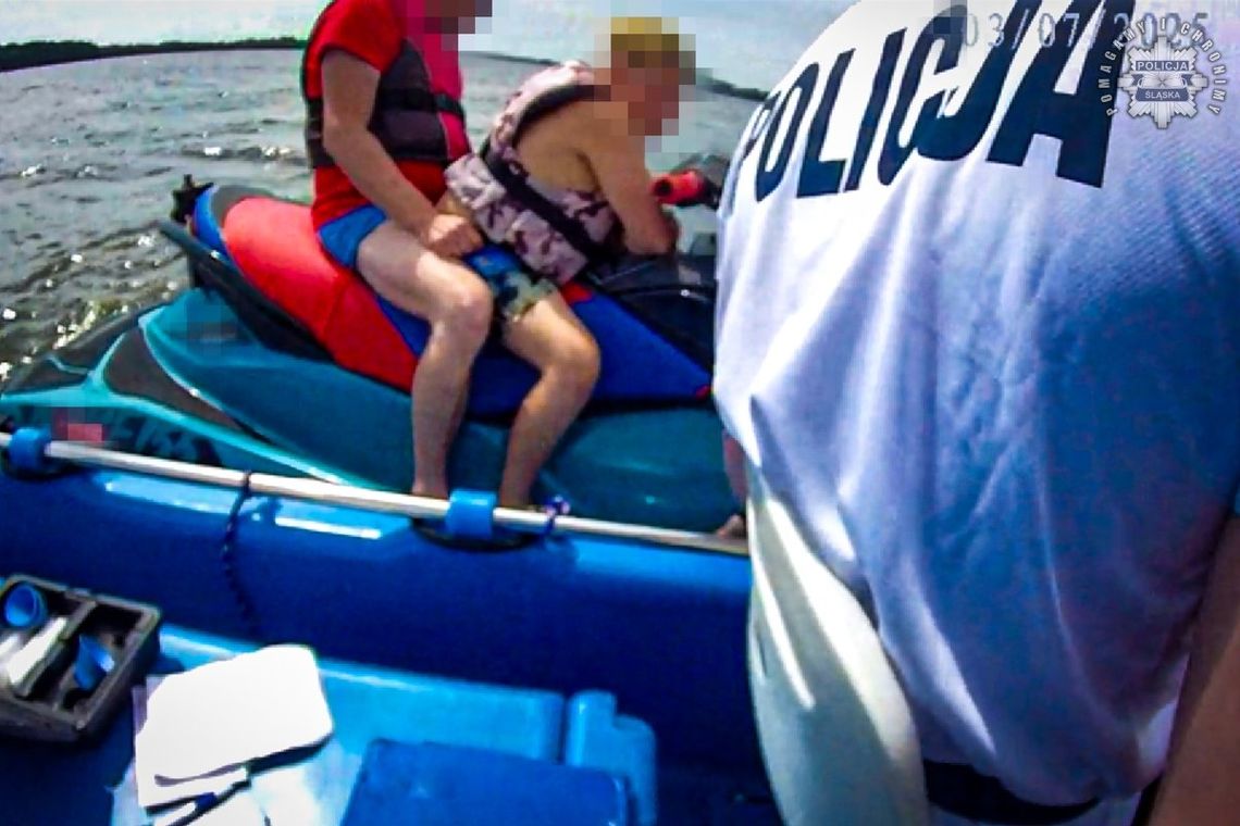 Pijany ojciec na skuterze wodnym z synem. Został ukarany mandatem i będzie tłumaczy się w sądzie