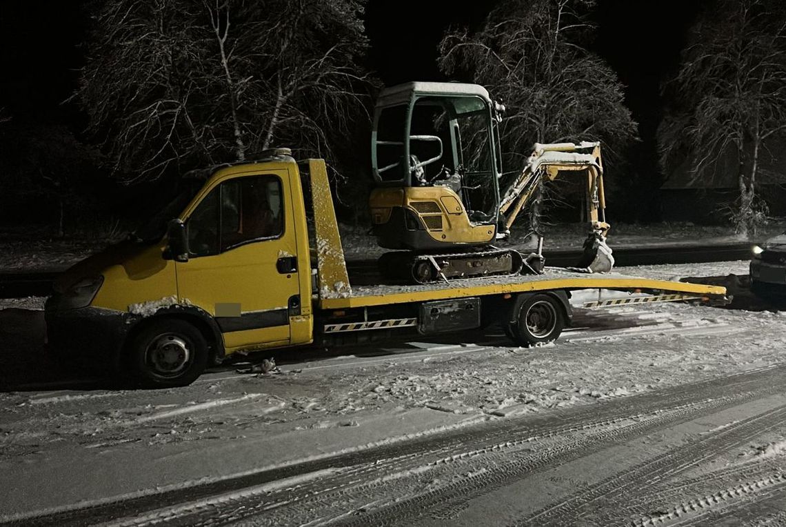 Po kradzieży zobaczył swoją koparkę wystawioną na sprzedaż. Umówił spotkanie i wezwał policjantów Po kradzieży zobaczył swoją koparkę wystawioną na sprzedaż. Umówił spotkanie i wezwał policjantów