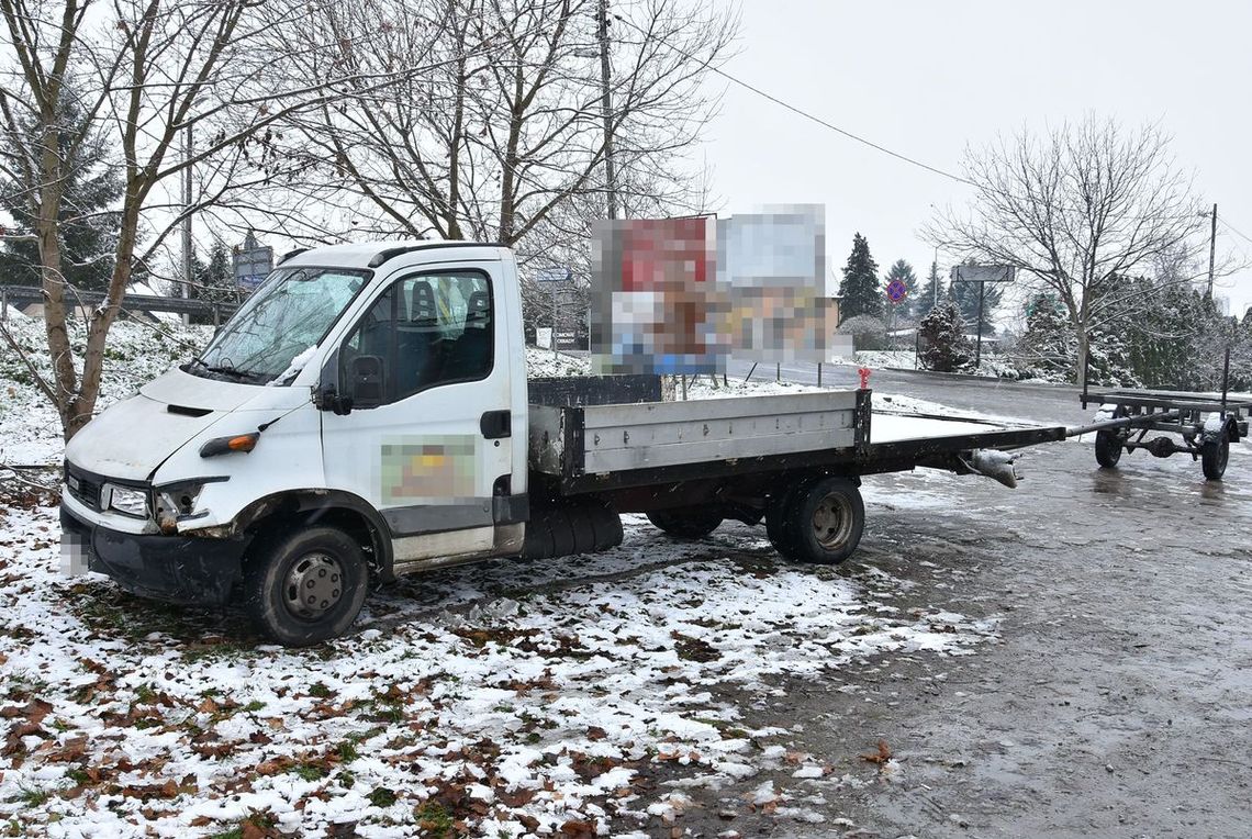 Po pijaku ukradł busa, żeby wrócić nim z imprezy. Wpadł, gdy nad ranem chciał odstawić auto Po pijaku ukradł busa, żeby wrócić nim z imprezy. Wpadł, gdy nad ranem chciał odstawić auto