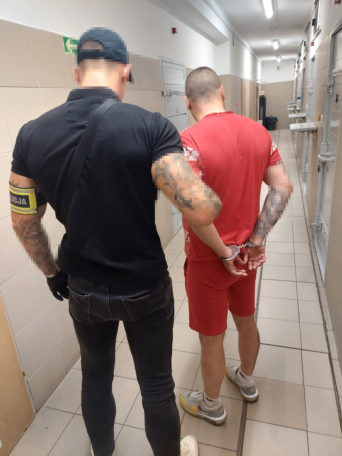 Pobili kijem i użyli gazu, by odzyskać dług. Zatrzymano 41-letniego Polaka i 31-latka z Białorusi