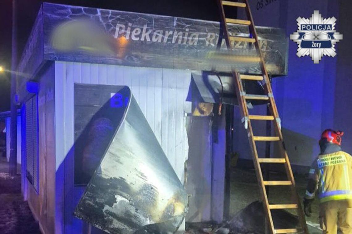 Podpalił przenośną toaletę, spłonął też sklepik rodzinnej piekarni. Policja zatrzymała mężczyznę