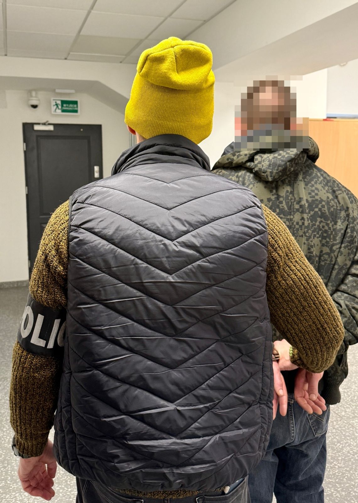 Podpalił wiatę pod marketem i sam wezwał służby. Straty opiewają na pół miliona złotych