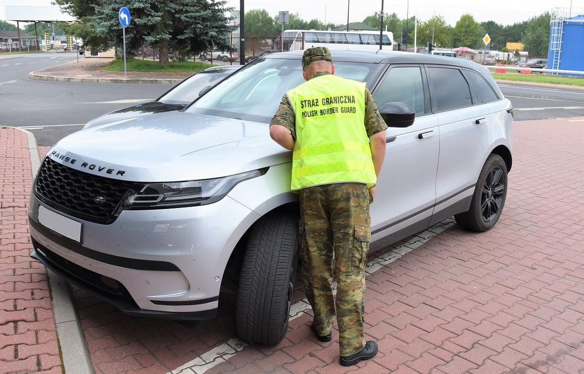 Polak próbował wyjechać na Białoruś kradzionym range roverem z przerobionym numerem VIN