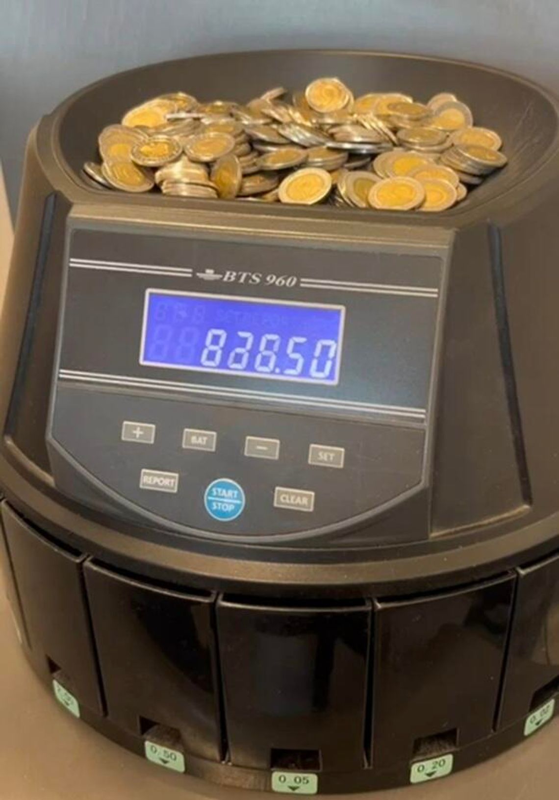 Policja zatrzymała "króla bilonu". Wpadł po ostatniej kradzieży worków z pięciozłotówkami Policja zatrzymała "króla bilonu". Wpadł po ostatniej kradzieży worków z pięciozłotówkami