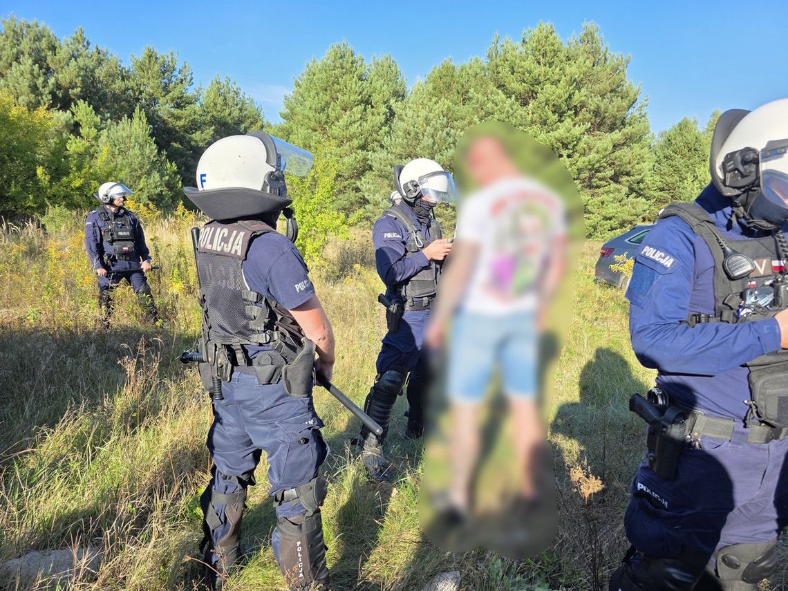 Policjanci nie dopuścili do ustawki kiboli. Planowali bijatykę przy opuszczonej stacji benzynowej