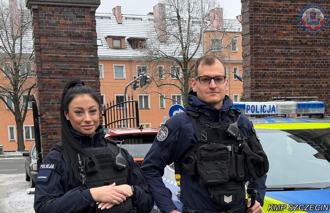 Policjanci pomogli zagubionemu seniorowi. Był zmarznięty i miał problemy z dotarciem do domu