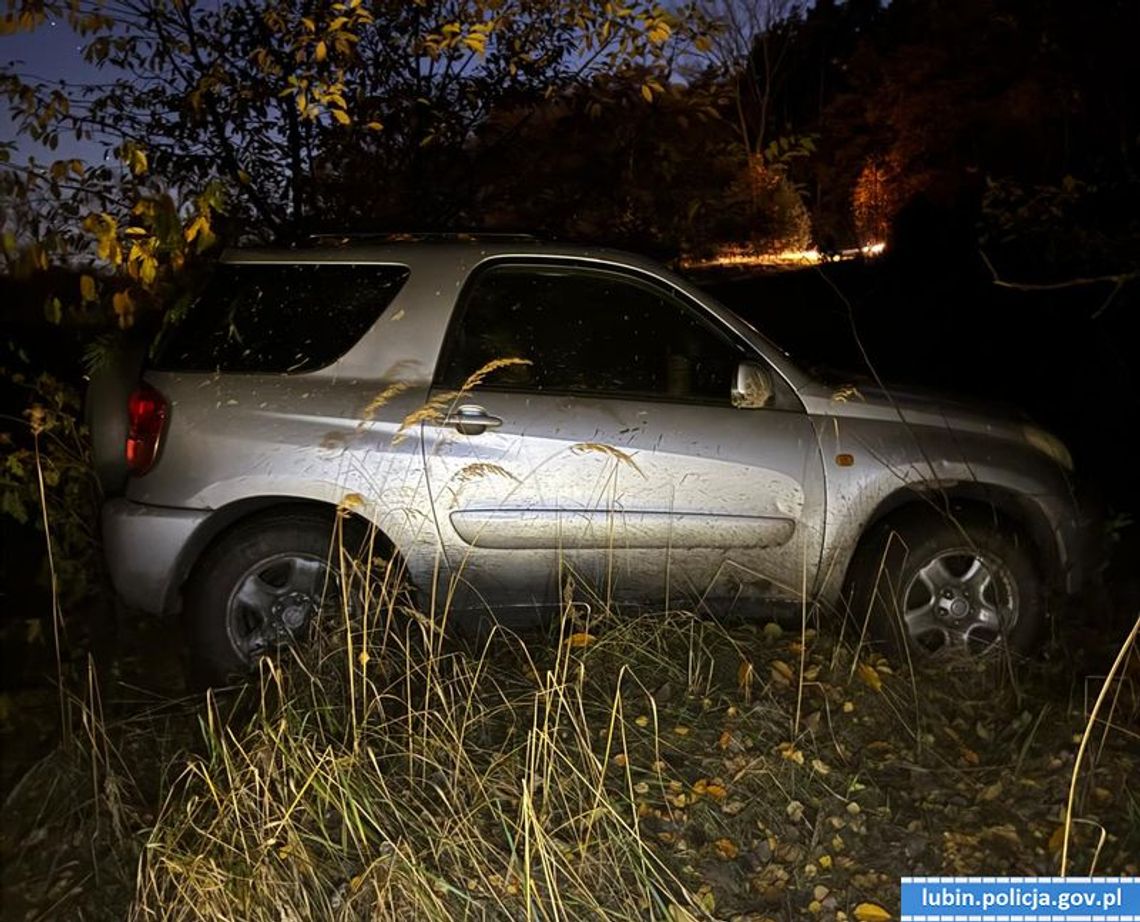 Policjanci udaremnili sprytny plan złodzieja. Ukradł toyotę, żeby przełożyć części do innego auta Policjanci udaremnili sprytny plan złodzieja. Ukradł toyotę, żeby przełożyć części do innego auta