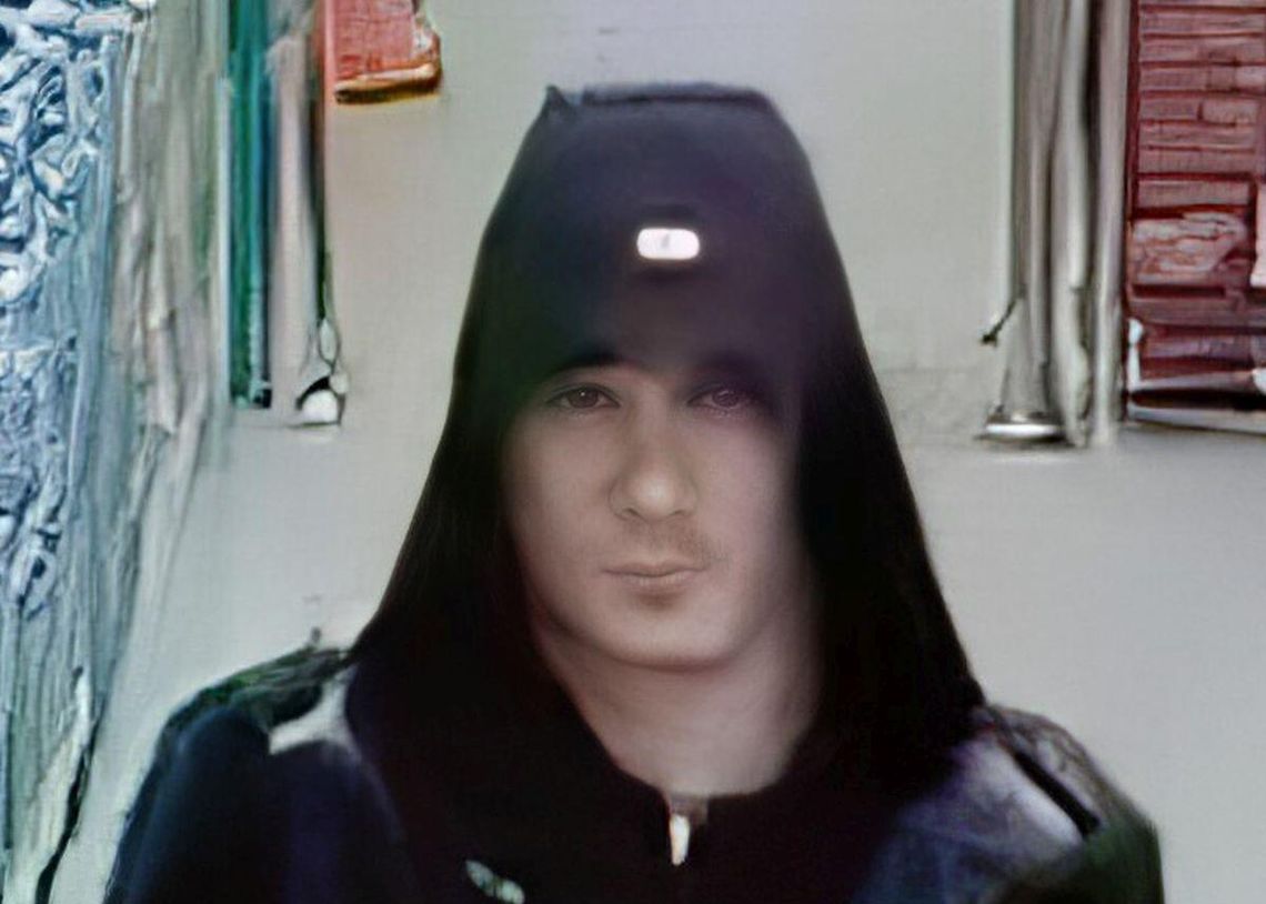 Policjanci z Archiwum X odtworzyli wygląd gwałciciela. Chciał oślepić kobietę, by go nie rozpoznała