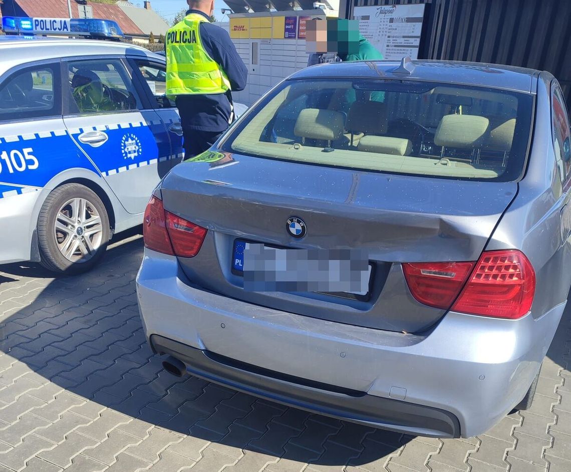 Policjanci zatrzymali BMW kolekcjonera zakazów. Miał trzy wyroki i jeździł wrakiem bez ubezpieczenia