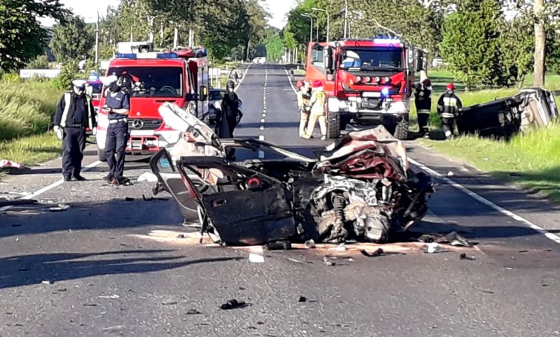 Policyjny pościg zakończony groźnym wypadkiem. Uciekała 22-latka z trzema sądowymi zakazami