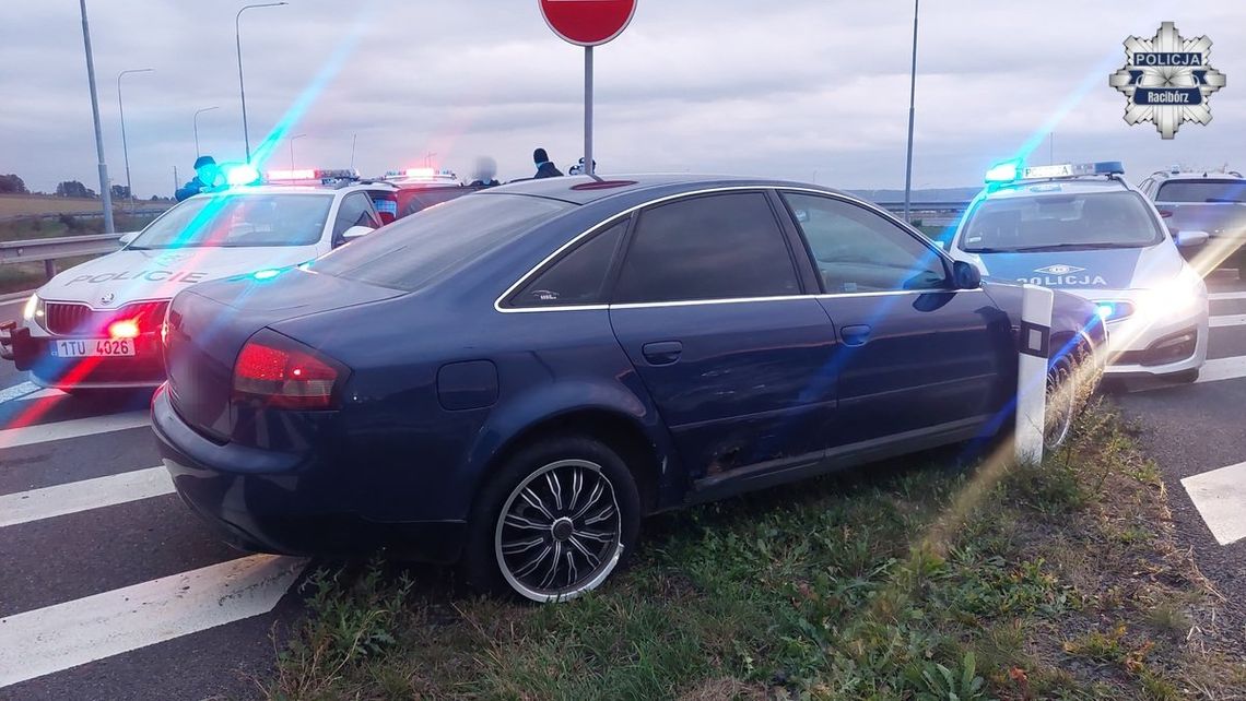 Polsko-czeski pościg za kierowcą audi. Podczas ucieczki wysadził kobietę z dzieckiem i jechał dalej