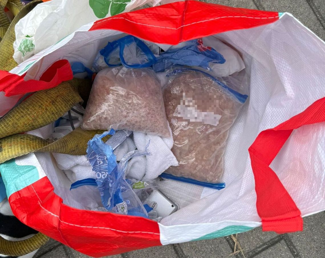 Półtora kilograma narkotyków w bagażniku. Diler nie miał pojęcia, że szukają go policjanci