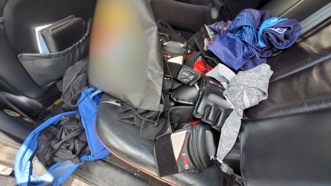 Ponad 20 kiboli szykowało się do leśnej bijatyki. Policjanci zapobiegli ustawce Ponad 20 kiboli szykowało się do leśnej bijatyki. Policjanci zapobiegli ustawce