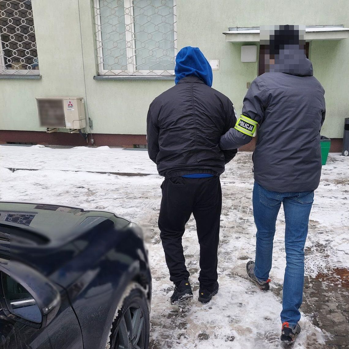 Ponad 6000 porcji amfetaminy i marihuany w Volvo. Pijany recydywista wpadł w ręce prewencji