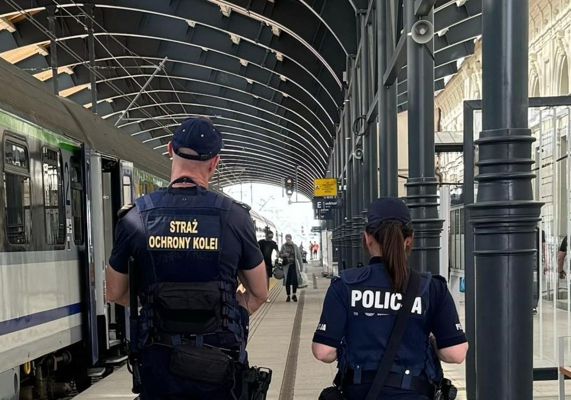 Poobijana kobieta w poczekalni dworca. 36-latka uciekła ze Szpitalnego Oddziału Ratunkowego