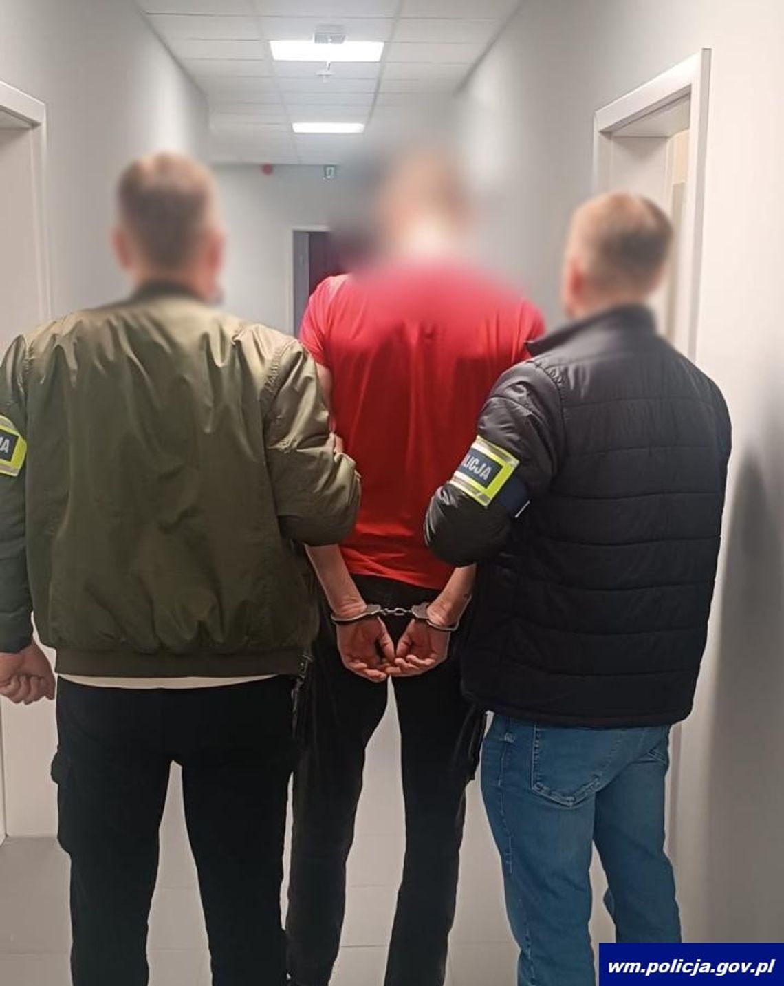 Poprosił dawnego znajomego o pomoc. Został pobity, okradziony i wywieziony za miasto. Łączy ich ta sama kobieta Poprosił dawnego znajomego o pomoc. Został pobity, okradziony i wywieziony za miasto. Łączy ich ta sama kobieta